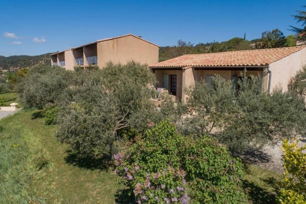 Residence Lou Cigaloun - Ana Location Gréoux-les-Bains Exterior foto